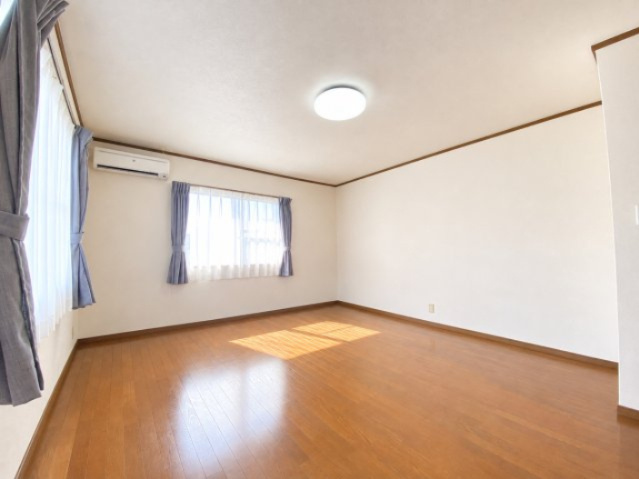 【洋室】 | 上益城郡御船町辺田見 | ※AIによる家具消し加工を施しています
