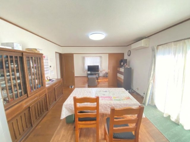 【居間・リビング】 | 上益城郡御船町辺田見 | ※AIによる家具消し加工を施しています

