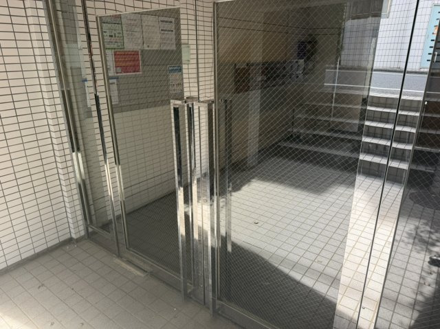 【エントランス】