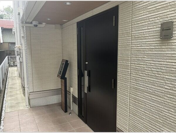グランヴィア金町のエントランス