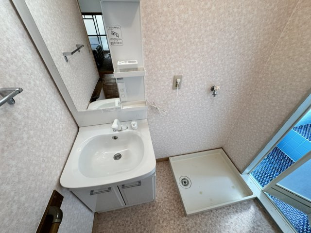 三上マンションの洗面所