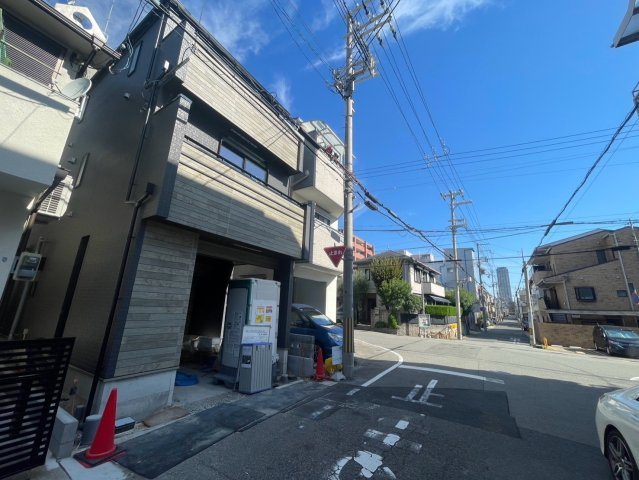 【前面道路含む現地写真】の画像