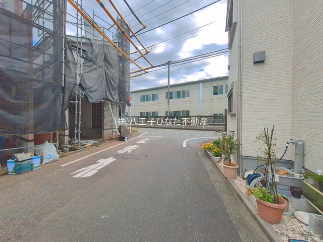 『八王子市新築戸建て』八王子市上野町99-10【仲介手数料無料】　３期の外観|～仲介手数料無料☆八王子ひなた不動産～八王子市上野町　新築戸建て
