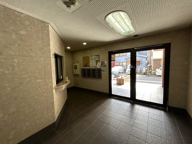何もなさそうで意外となにかはある地。それが西横浜。何と言っても横浜駅まですぐの距離感は、毎日のこととなると見逃せない高ポイント！室内仕様もGOODな『リブゼ西横浜』リノベーション