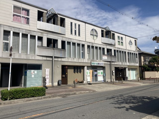 大阪市平野区長吉長原３丁目の店舗事務所