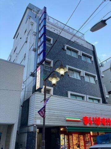 グレイスビルの外観