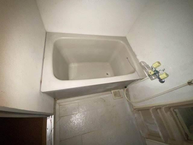 ベアード水上の浴室
