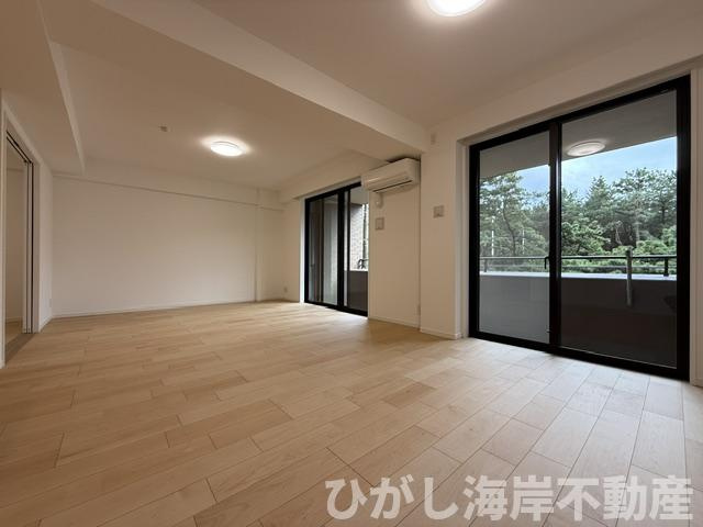 ダイアパレスグランデージ湘南平塚の居間・リビング|新規リフォーム完了！　21.4帖　LDK