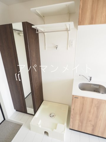 【設備】 | α ｐａｒｋｓ ｅａｓｔ(アルファパークスイースト)  | 洗濯機置場です