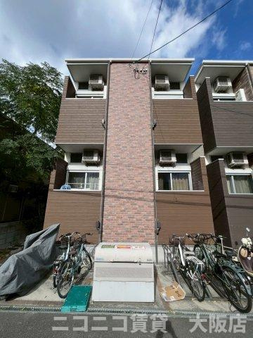 吹田市岸部中３丁目のアパートの外観