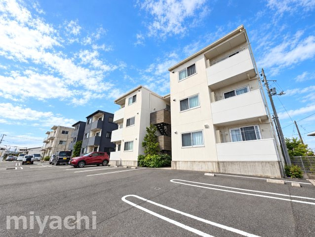 ピース・コウセイ古川の外観