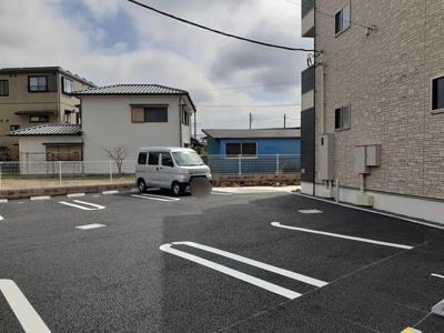 【駐車場】 | ＣＯＳＭＯ　ＬＩＧＨＴ | 駐車場に車を止められます