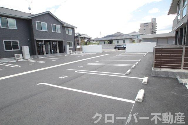 ルミエール B棟の駐車場|駐車場