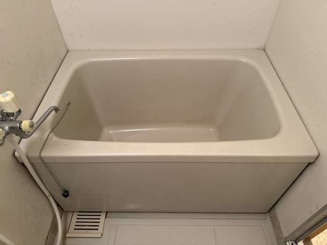ベアード水上の浴室