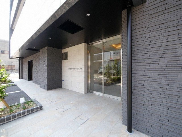 大阪市西淀川区御幣島２丁目の賃貸マンションのエントランス