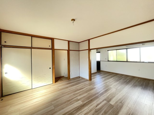寝屋川市高柳２丁目のテラスの内装