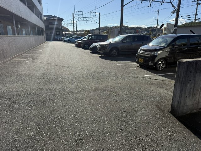 サンパティーク広野の駐車場