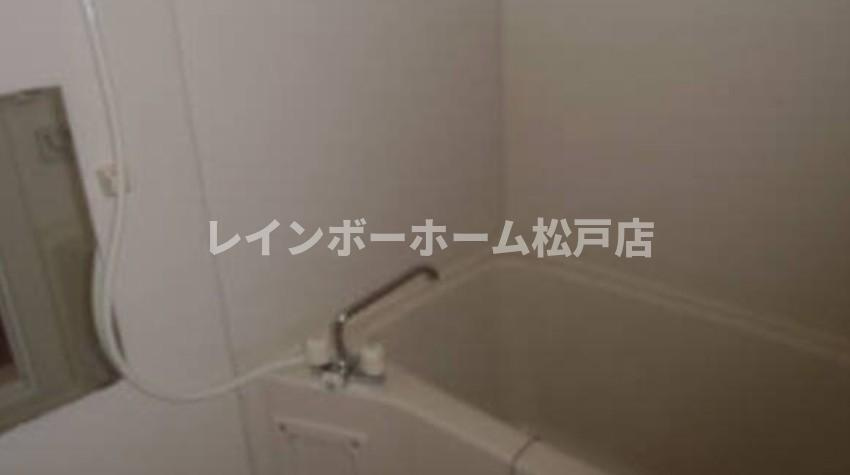 シャルマンおおたかの森仲介手数料（賃料の1.10ヵ月）の50％OFF対象物件！の浴室|落ち着いた空間のお風呂です