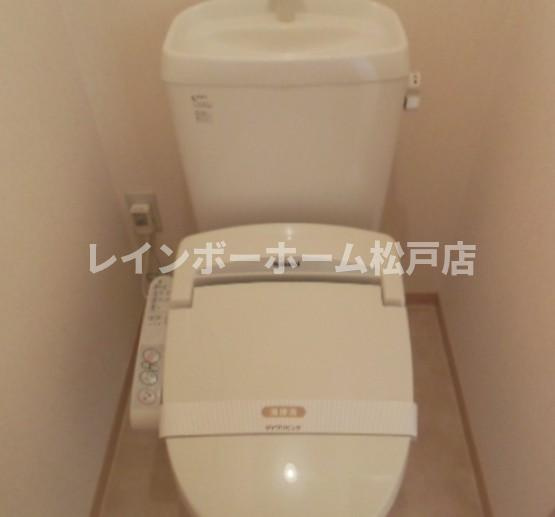 シャルマンおおたかの森仲介手数料（賃料の1.10ヵ月）の50％OFF対象物件！のトイレ|落ち着いたトイレです