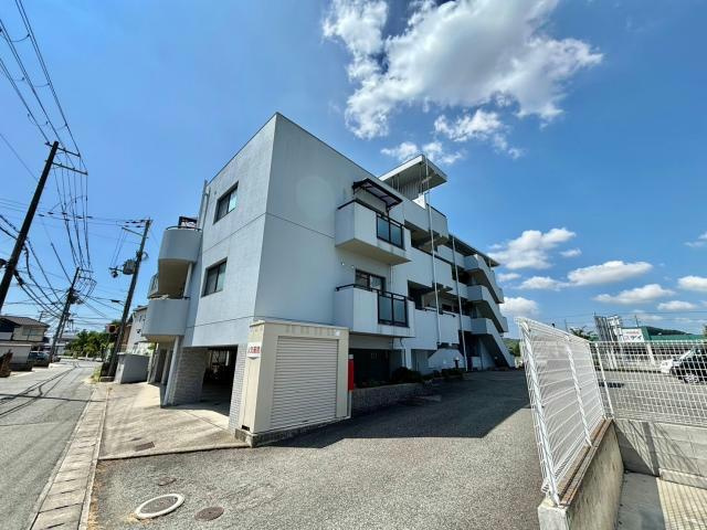 パームコート東山の外観