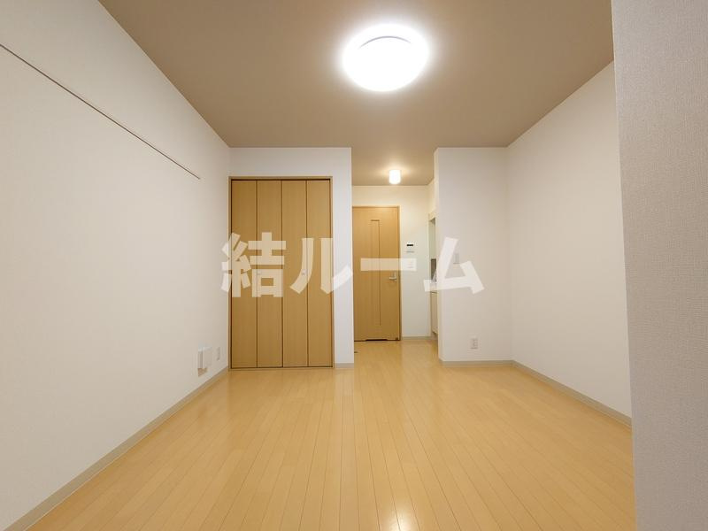 豊島区池袋本町４丁目のアパートの寝室