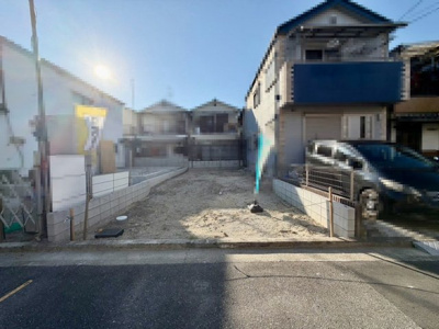 【外観】 |  石津町３丁　新築一戸建 | 南海本線「石津川」駅まで徒歩２１分！阪堺電気軌道阪堺線「石津」駅まで徒歩１２分！２沿線利用可能♪毎日の通勤や通学に便利ですよ！