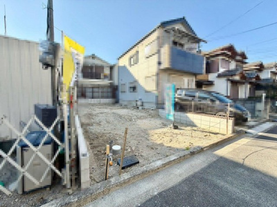【外観】 |  石津町３丁　新築一戸建 | 家族を身近に感じる対面式キッチンです！家族と会話しながら楽しくお料理できますね♪