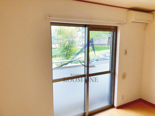 ドミールM・Cの居間・リビング|洋室のお部屋です。
