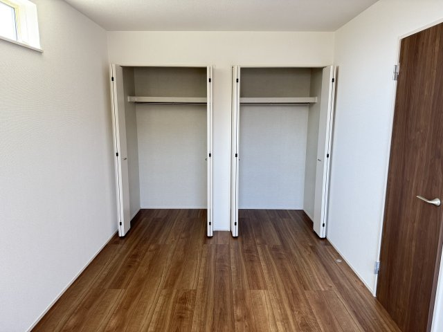 ハートフルタウン前橋市朝日町1丁目1番　Ａ号棟の収納|【イメージ画像】2階洋室2収納です