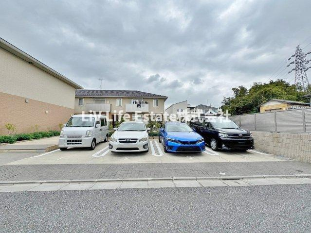 Garden　House　A・B棟の駐車場