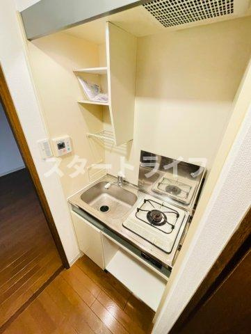 大阪市淀川区東三国１丁目の賃貸マンションのキッチン