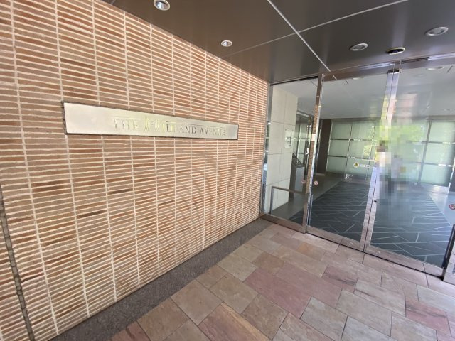 THE MIDLAND AVENUEのエントランス