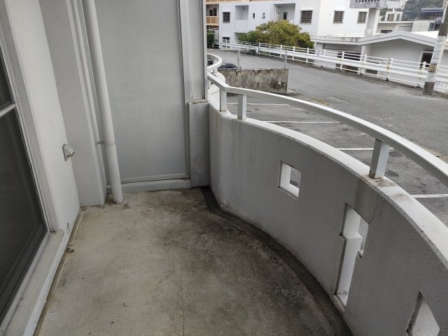 メゾン白河のバルコニー