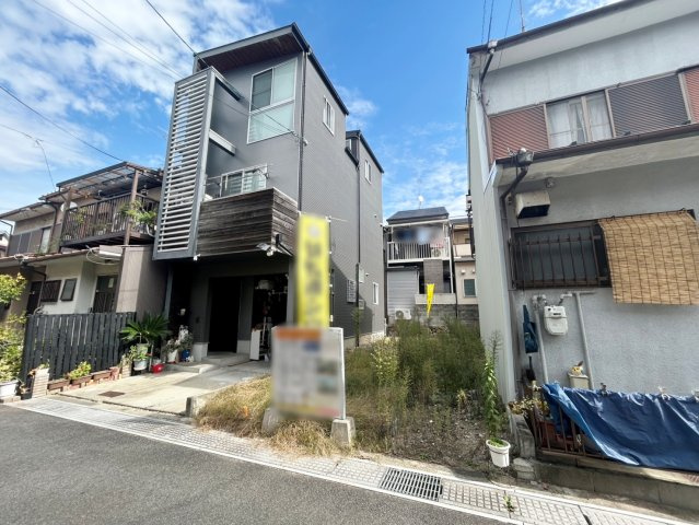 木幡御園　建築条件無土地の外観|スーパーやコンビニが徒歩５分圏内に揃った、お買い物に嬉しい住環境！（R8.10撮影）