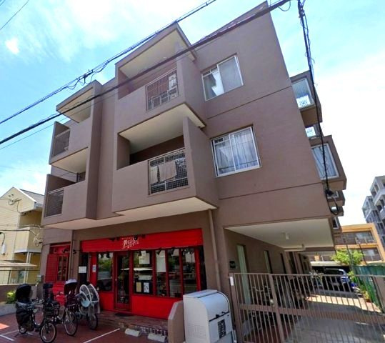 ベルコフレ夙川のエントランス|通勤にも外出にもアクセス良好。家族でおでかけすることも増えそうですね。
