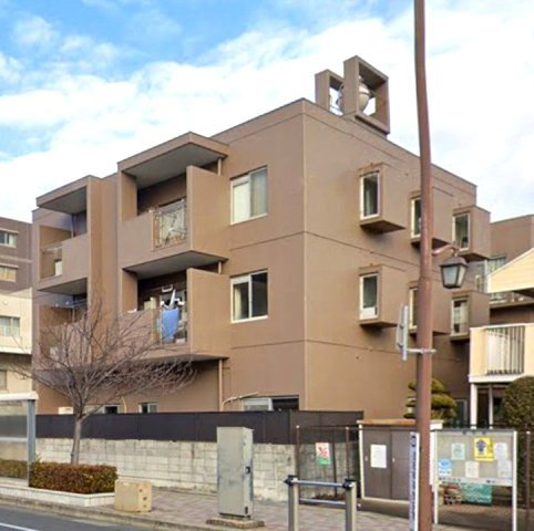 ベルコフレ夙川の外観|室内はいつも明るく、光が部屋の奥にまで届きます
