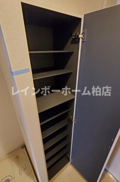 【仲介手数料：家賃の1ヶ月分】不要対象物件！の収納|玄関のシューズボックスです