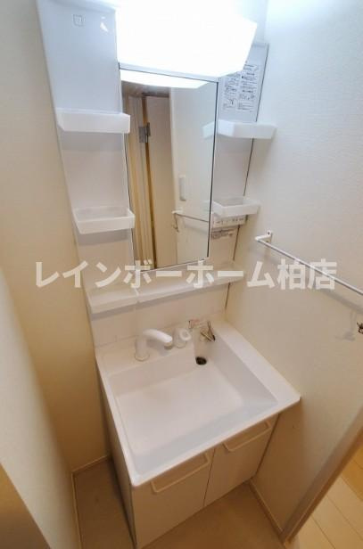 【仲介手数料：家賃の1ヶ月分】不要対象物件！の洗面所|洗髪洗面化粧台です