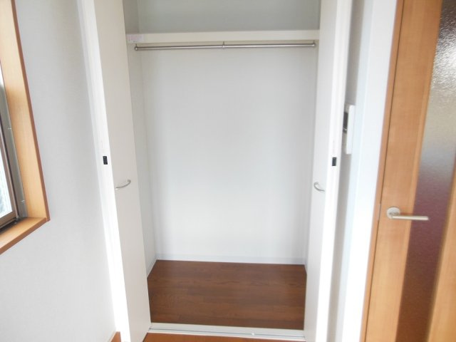 京都市左京区北白川東久保田町の賃貸マンションの収納