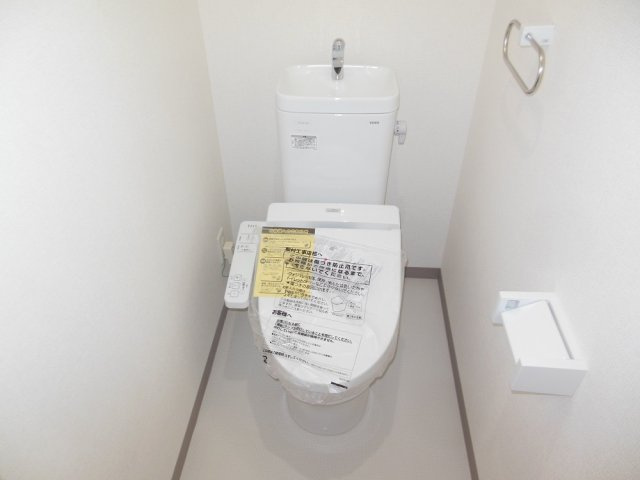 京都市左京区北白川東久保田町の賃貸マンションのトイレ