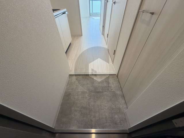 ワールドアイ大阪EastCityの玄関