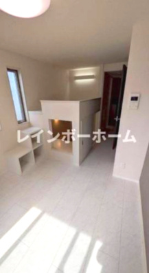 Liens REGALO船堀stationの居間・リビング
