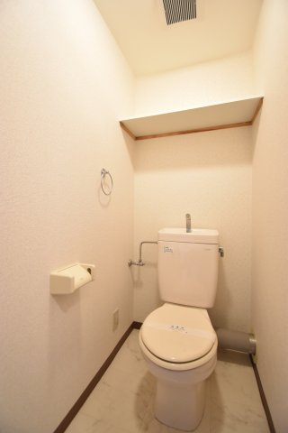 アジュールのトイレ