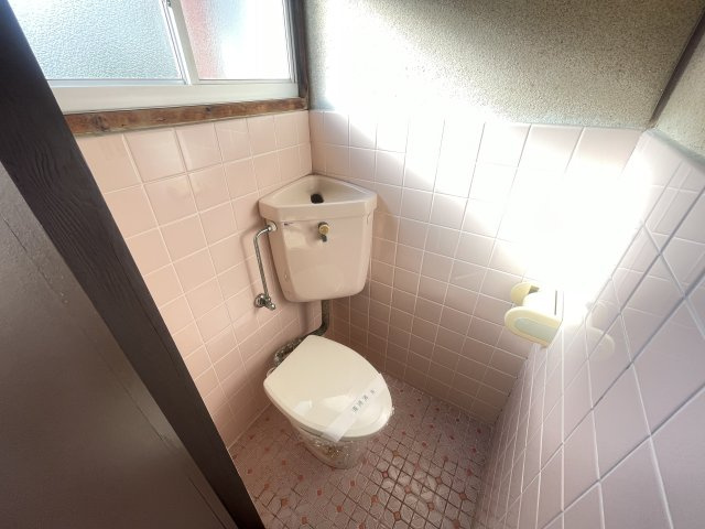 寝屋川市御幸東町のテラスのトイレ