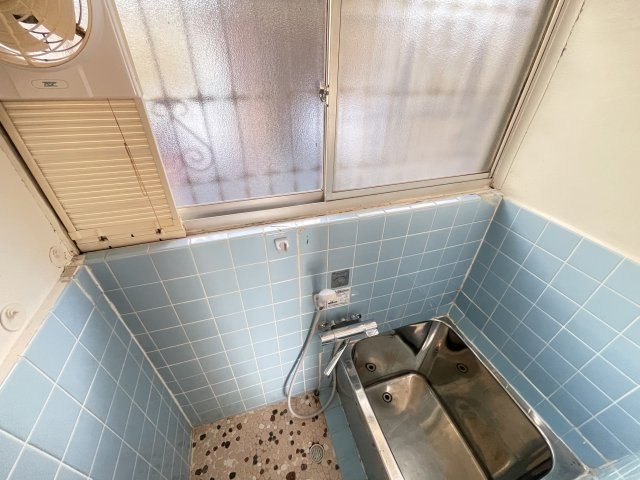 寝屋川市御幸東町のテラスの浴室