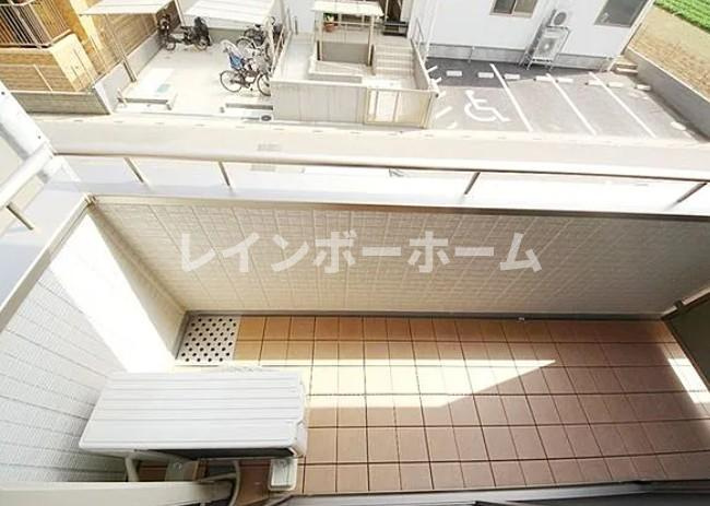 ウェルスクエアのバルコニー