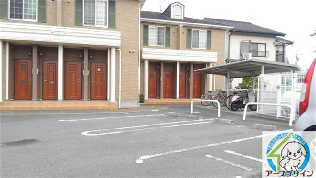 イル・セレーノの駐車場