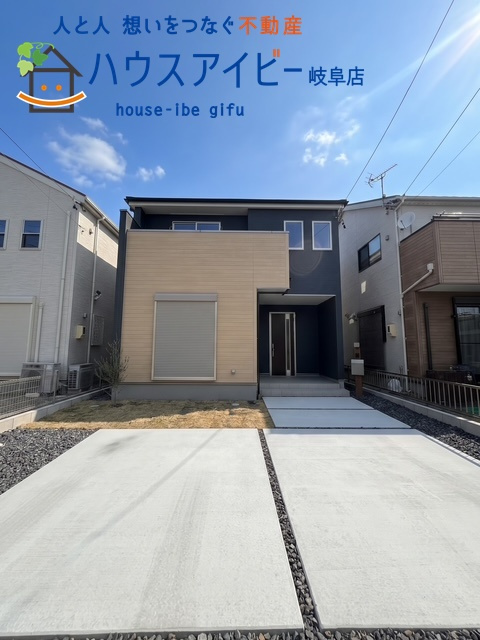各務原市川島緑町！新築建売全2棟！お車並列3台可能！長期優良住宅！耐震等級3を取得した安心安全住宅！の画像