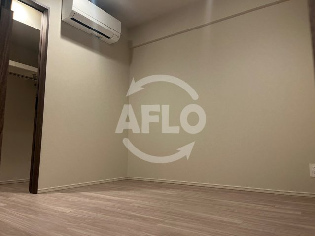 シーズンフラッツ南森町PREMIERの洋室