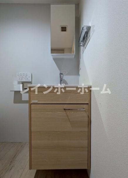 SUERTE亀戸の独立洗面台|※別部屋参照写真となります。